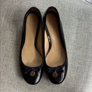 Tory Burch Black Patent Leather Chelsea' Pump